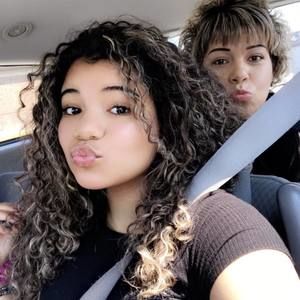 Meet your Posher, Andrea